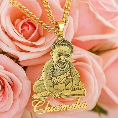 Customized Jewelry Jamaica – Name And Photo Necklaces. Available in three colors and four sizes. Order yours today.